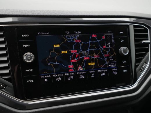 Volkswagen T-Roc 1.5 TSI 150pk DSG Sport R-Line Navigatie Trekhaak Clima Acc 288 ActivLease financial lease
