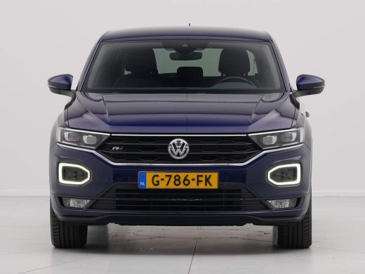 Volkswagen T-Roc 1.5 TSI 150pk DSG Sport R-Line Navigatie Trekhaak Clima Acc 288 ActivLease financial lease