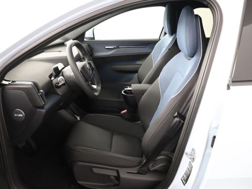 Volvo  EX30 Single Motor Extended Range Core 69 kWh ActivLease financial lease