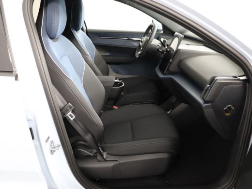 Volvo  EX30 Single Motor Extended Range Core 69 kWh ActivLease financial lease