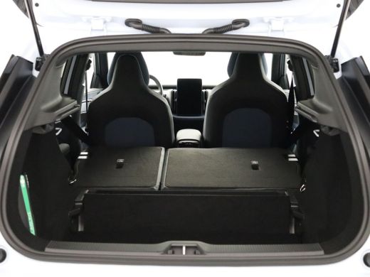 Volvo  EX30 Single Motor Extended Range Core 69 kWh ActivLease financial lease