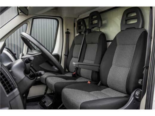 Fiat Ducato **2.3 MultiJet Bakwagen met laadklep | Euro 6 | 131 PK | Climate | Camera | Cruise | LED** ActivLease financial lease