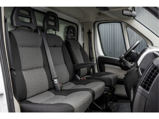 Fiat Ducato **2.3 MultiJet Bakwagen met laadklep | Euro 6 | 131 PK | Climate | Camera | Cruise | LED** ActivLease financial lease