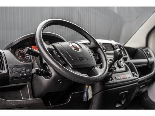 Fiat Ducato 2.3 MultiJet Bakwagen met laadklep | Heavy Duty | 131 PK | Euro 6 | Cruise | Airco | Camera ActivLease financial lease