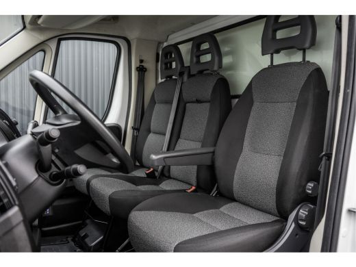 Fiat Ducato 2.3 MultiJet Bakwagen met laadklep | Heavy Duty | 131 PK | Euro 6 | Cruise | Airco | Camera ActivLease financial lease