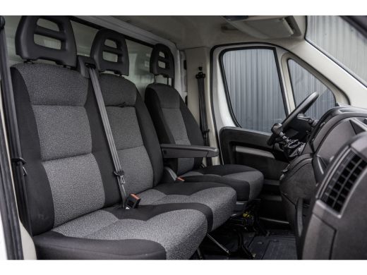 Fiat Ducato 2.3 MultiJet Bakwagen met laadklep | Heavy Duty | 131 PK | Euro 6 | Cruise | Airco | Camera ActivLease financial lease
