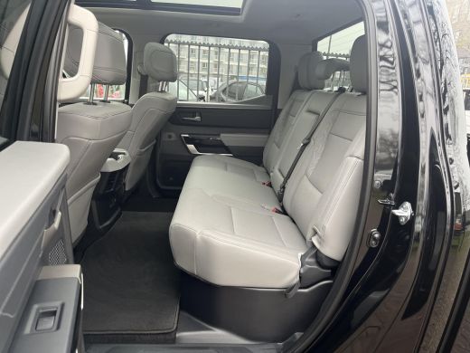 Toyota Tundra 3.5 V6 Limited Crew Cab | 06-10141018 Voor meer informatie ActivLease financial lease