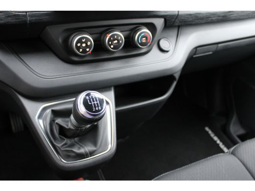 Nissan Primastar L2 2.0 dCi 130 PK N-Connecta | NAVI BY APP | CAMERA | 2 zitplaatsen rechtsvoor | Apple Carplay/An... ActivLease financial lease