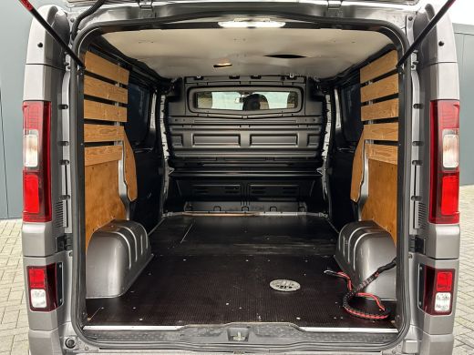 Opel Vivaro 1.6 CDTI 122 PK SPORT / L1H1 / Edition / 2x SCHUIFDEUR / CAMERA / AIRCO / CRUISE / 3-ZITS / ACHTE... ActivLease financial lease