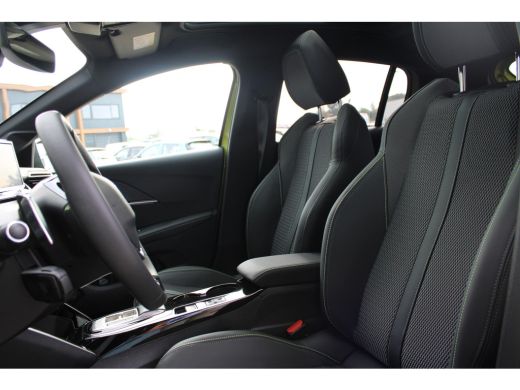 Peugeot 208 Peugeot Hybrid 100 e-DCS6 GT | Achteruitrijcamera (Viseo park 1) | Apple Carplay/Android Auto | E... ActivLease financial lease