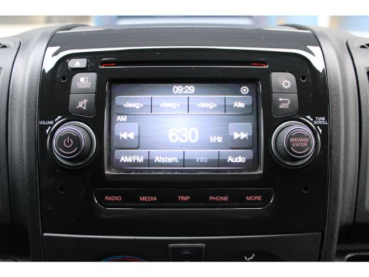 Peugeot Boxer 335 2.0 BlueHDI 165 PK EURO6 | GESLOTEN LAADBAK + DHOLLANDIA LAADKLEP | AIRCO ActivLease financial lease