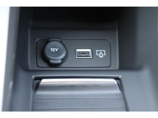 Peugeot e-308 SW Style EV 54 kWh | 11 kW lader | 11 kW lader | Anti doorSlip Regeling ActivLease financial lease