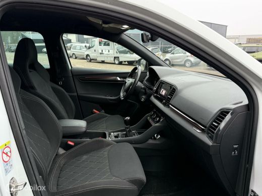 Skoda Karoq 1.5 TSI ACT Sportline Business TREKHAAK ActivLease financial lease