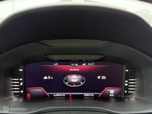 Skoda Karoq 1.5 TSI ACT Sportline Business TREKHAAK ActivLease financial lease