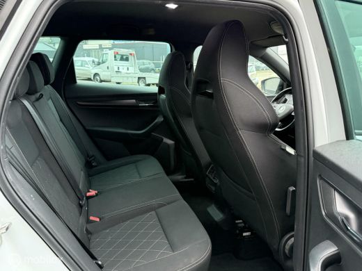 Skoda Karoq 1.5 TSI ACT Sportline Business TREKHAAK ActivLease financial lease