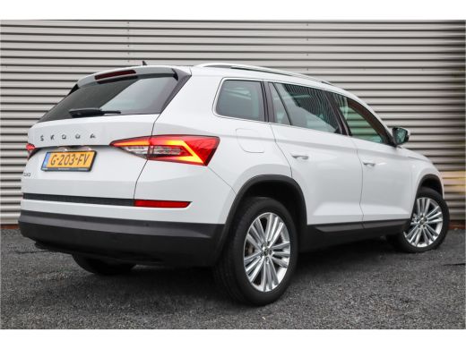 Skoda Kodiaq 1.5 TSI Business Edition Pano / Canton / 19inch / Camera / Dodehoek / NL-Auto ActivLease financial lease