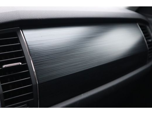 Skoda Kodiaq 1.5 TSI Business Edition Pano / Canton / 19inch / Camera / Dodehoek / NL-Auto ActivLease financial lease