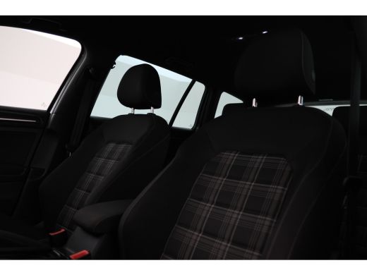 Volkswagen Golf 2.0 TDI GTD Automaat, GTD, Apple carplay, Climate, ActivLease financial lease