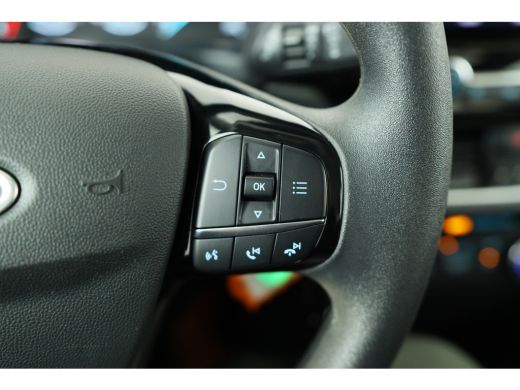 Ford Fiesta 1.0 EcoBoost Connected | Trekhaak | Parkeersensoren | Navi by App Android auto & Apple Carplay | ... ActivLease financial lease