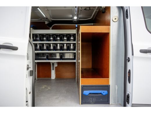 Ford Transit Custom 2.0 TDCI L2H1 | Euro 6 | 130 PK | Cruise | Airco | Inrichting | Omvormer | PDC | LED ActivLease financial lease