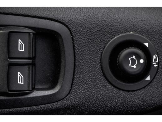 Ford Transit Custom 2.0 TDCI L2H1 | Euro 6 | 130 PK | Cruise | Airco | Inrichting | Omvormer | PDC | LED ActivLease financial lease