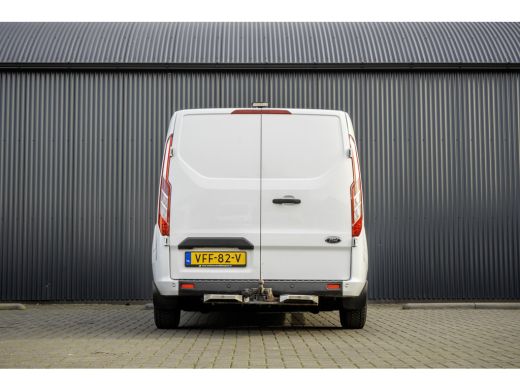 Ford Transit Custom 2.0 TDCI L2H1 | Euro 6 | 130 PK | Cruise | Airco | Inrichting | Omvormer | PDC | LED ActivLease financial lease