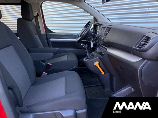 Opel Vivaro 2.0 CDTI L3H1 DC Edition Airco Cruise-Control Bluetooth Trekhaak Sensoren 12V Dodehoek-Assistent ... ActivLease financial lease