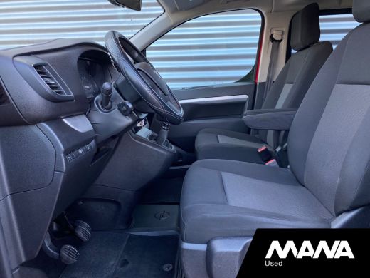 Opel Vivaro 2.0 CDTI L3H1 DC Edition Airco Cruise-Control Bluetooth Trekhaak Sensoren 12V Dodehoek-Assistent ... ActivLease financial lease