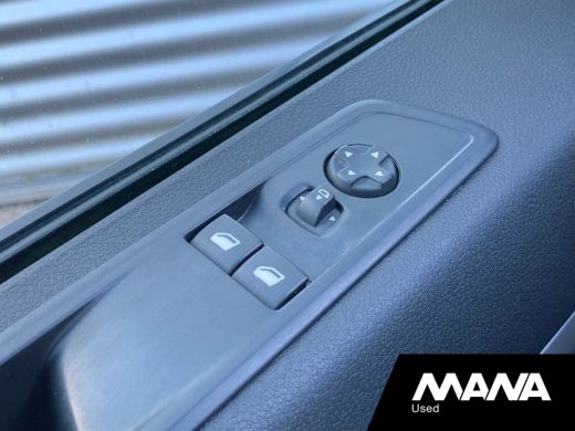 Opel Vivaro 2.0 CDTI L3H1 DC Edition Airco Cruise-Control Bluetooth Trekhaak Sensoren 12V Dodehoek-Assistent ... ActivLease financial lease