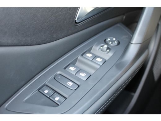 Peugeot 308 SW 1.2 Hybrid 136 PK e-DCS6 Allure | Achterbank in delen neerklapbaar | Achteruitrijcamera | Appl... ActivLease financial lease