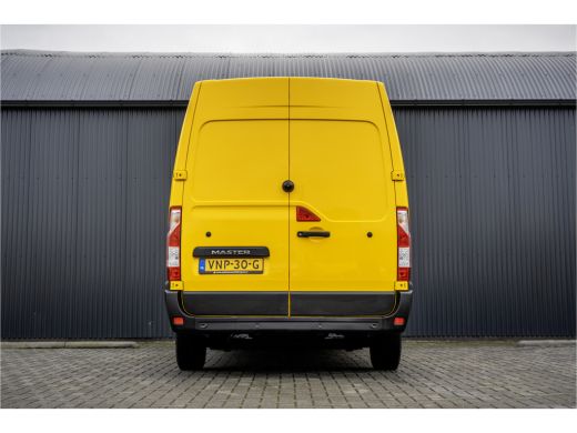Renault Master 2.3 dCi L2H2 | Euro 6 | 136 PK | Cruise | Airco | Navigatie | LED ActivLease financial lease