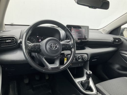 Toyota Yaris 1.5 VVT-i Stoelverw Camera Carplay-Nav Adaptive-CC ActivLease financial lease