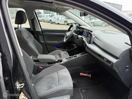 Volkswagen Golf 1.4 eHybrid Style PANORAMADAK, TREKHAAK ActivLease financial lease