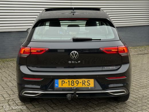 Volkswagen Golf 1.4 eHybrid Style PANORAMADAK, TREKHAAK ActivLease financial lease