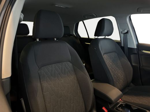 Volkswagen Golf 1.5 115pk eTSI DSG Life Edition / Koplampverlichting LED Plus / Velgen 'Nottingham', 17 inch lich... ActivLease financial lease