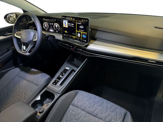 Volkswagen Golf 1.5 115pk eTSI DSG Life Edition / Koplampverlichting LED Plus / Velgen 'Nottingham', 17 inch lich... ActivLease financial lease