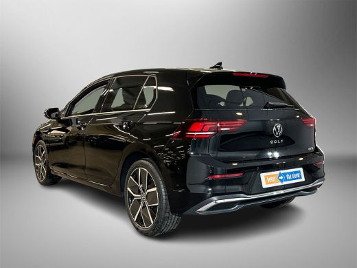 Volkswagen Golf 1.5 115pk eTSI Life Edition / Velgen 'Leeds', 18 inch lichtmetaal / Telefoon draadloos oplaadbaar... ActivLease financial lease
