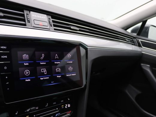 Volkswagen Passat Variant 1.4 TSI PHEV GTE Business 218PK DSG Adaptieve Cruise Controle, Pano-Schuifdak, Achteruitr... ActivLease financial lease