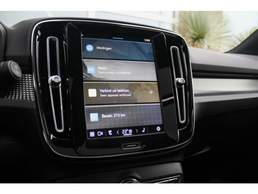 Volvo  XC40 Recharge P8 AWD R-Design | 1e eigenaar | NL auto | 408 pk | Dakraam | 19 inch | LED | DAB | Camera | Carplay | Stuur+voorruit verwarming | ➡️ ActivLease financial lease