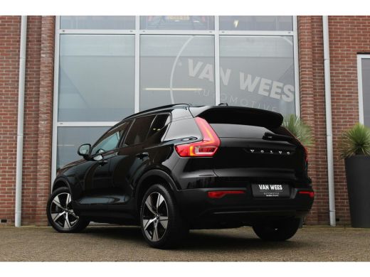 Volvo  XC40 Recharge P8 AWD R-Design | 1e eigenaar | NL auto | 408 pk | Dakraam | 19 inch | LED | DAB | Camera | Carplay | Stuur+voorruit verwarming | ➡️ ActivLease financial lease