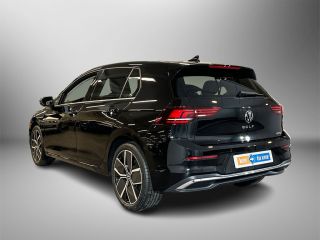 Volkswagen Golf 1.5 115pk eTSI Life Edition / Velgen 'Leeds', 18 inch lichtmetaal / Telefoon draadloos oplaadbaar...