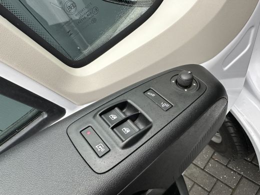 Opel Movano 2.2D 120 PK 3.5T E6 / L3H2 / !! 11.543 KM !! / IMPERIAAL / TREKHAAK / CAMERA / ECC / CRUISE / NAVI ActivLease financial lease