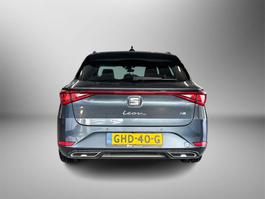 Seat Leon Sportstourer 1.0 110pk eTSI FR Business Intense / Stoelverwarming / Elektrische achterklep / Adaptive Cruise C... ActivLease financial lease