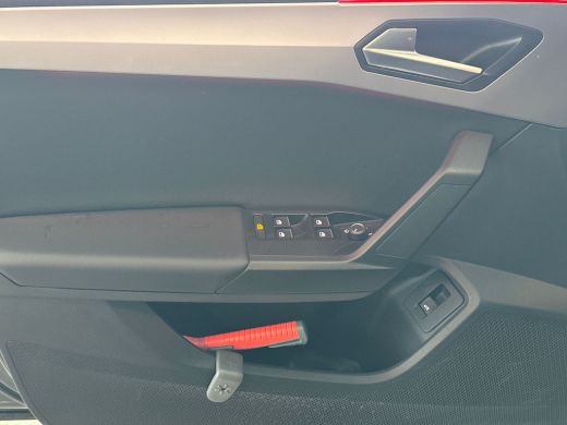Seat Leon Sportstourer 1.0 110pk eTSI FR Business Intense / Stoelverwarming / Elektrische achterklep / Adaptive Cruise C... ActivLease financial lease