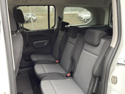 Toyota PROACE CITY Verso 1.2 Turbo Active Long **PARKEERSENSOREN/ AUTOMAAT/ APPLE CARPLAY / 36 MAANDEN GARANTIE** ActivLease financial lease