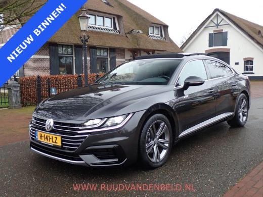 Volkswagen Arteon 2.0TSI R-LINE PANODAK/SPORTLEER/ACC/CAMERA/CARPLAY Volkswagen Arteon 2.0TSI R-LINE PANODAK/SPORTLEER/ACC/CAMERA/CARPLAY