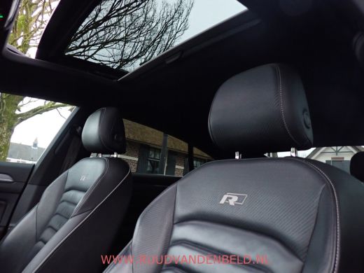 Volkswagen Arteon 2.0TSI R-LINE PANODAK/SPORTLEER/ACC/CAMERA/CARPLAY ActivLease financial lease