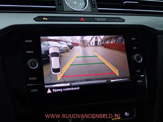 Volkswagen Arteon 2.0TSI R-LINE PANODAK/SPORTLEER/ACC/CAMERA/CARPLAY ActivLease financial lease