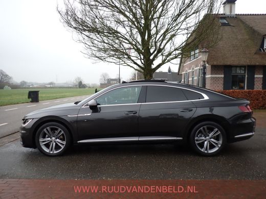 Volkswagen Arteon 2.0TSI R-LINE PANODAK/SPORTLEER/ACC/CAMERA/CARPLAY ActivLease financial lease