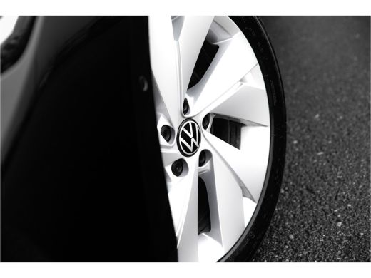 Volkswagen Golf 1.5 TSI PHEV eHybrid Life Edition | Navigatie | Camera | Adapt. Cruise | Keyless | ActivLease financial lease